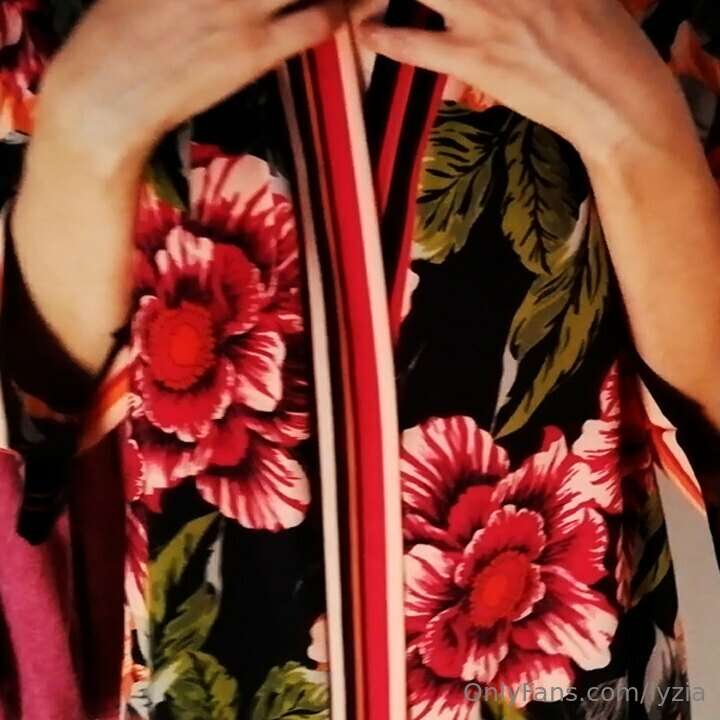 Caldo...troppo caldo, cosa c'è di meglio di una doccia rinfr..