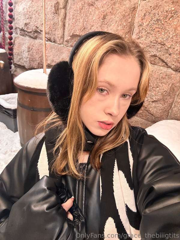 Hi, guys😇Walking today, good evening.Going to respond to eve..