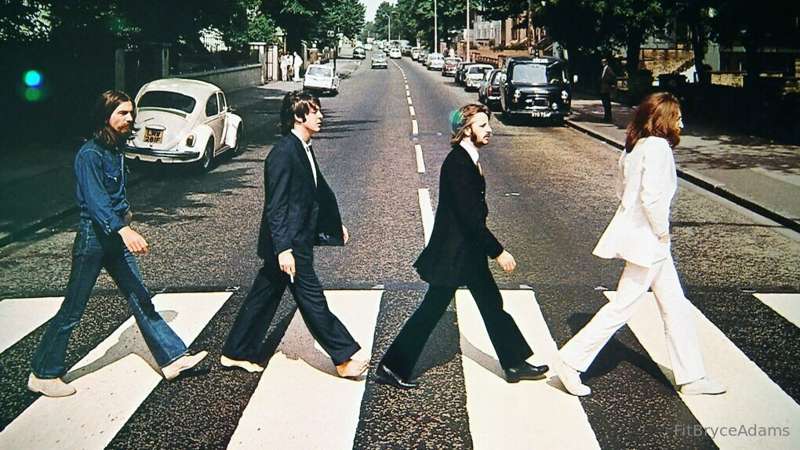 Which is the better album cover? 1