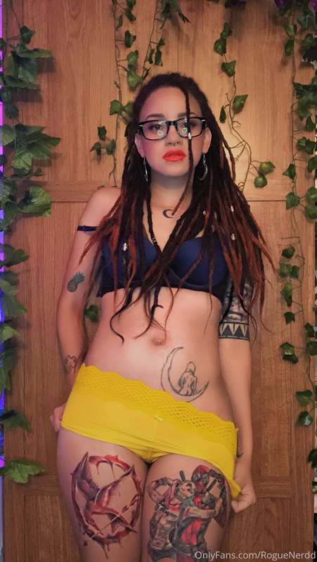 Sundress striptease💛💙 4