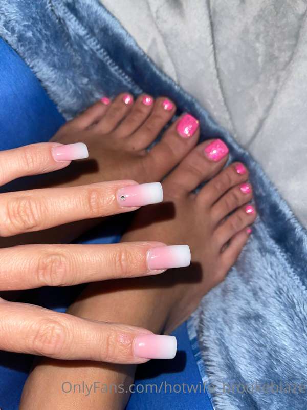 Fresh sets!! (Those that have asked for private pics, they’r.. 2