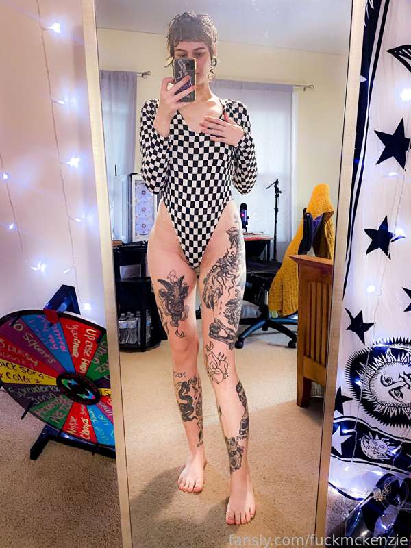 Fuckmckenzie - Fansly - 04 Oct, 2022 1