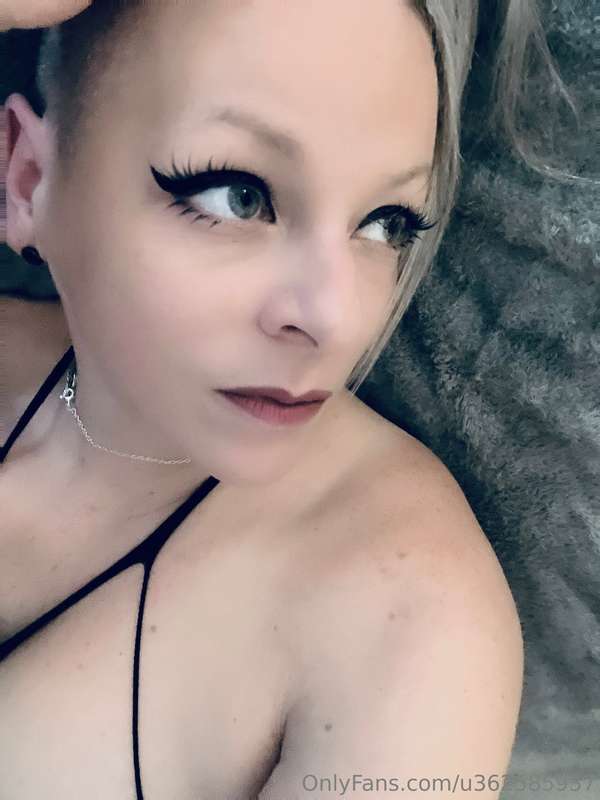 have the best day 🖤