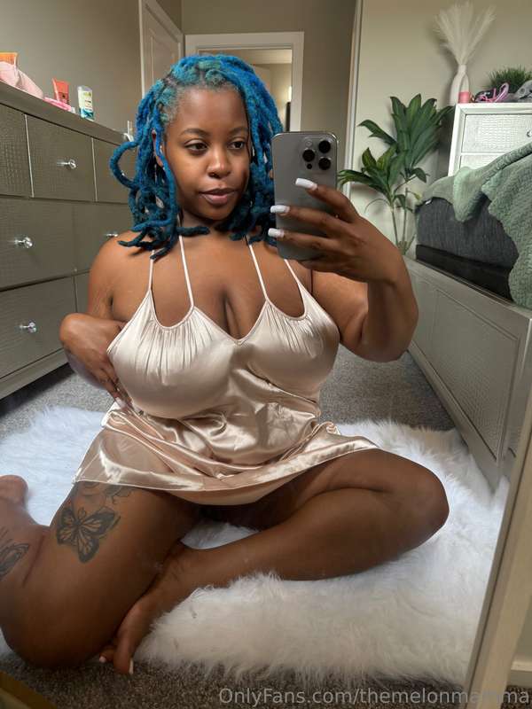 Like a wild milf at night to suck you off?😋💦💦