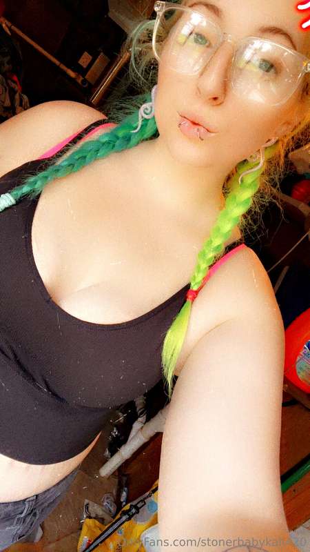 Hey there 😘 1