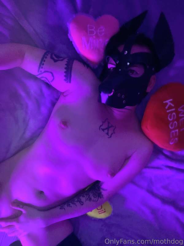 Wet kisses? 😈