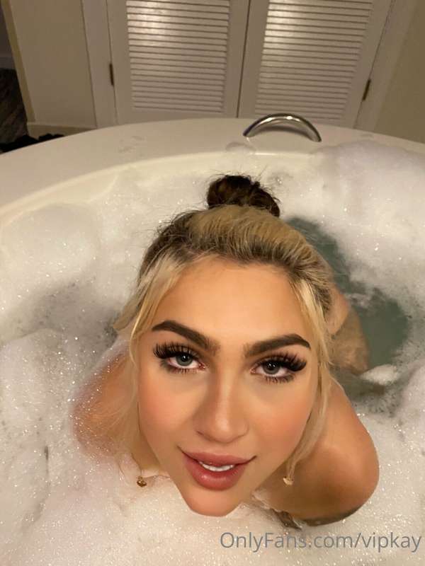 Who else looovveesss bubble baths?