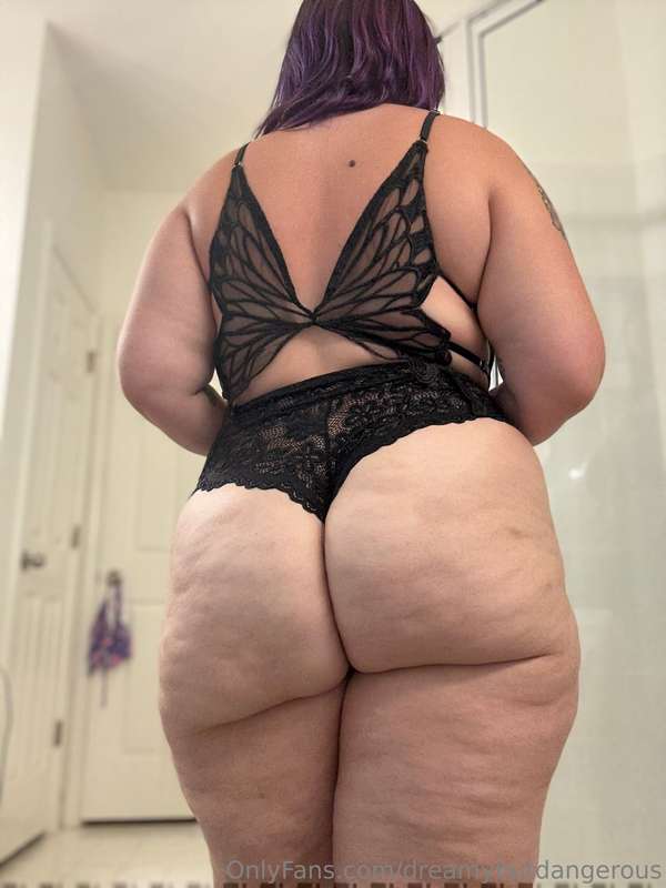 Part two 🥰🥰Now just get the Pinned 📌 post to 35 🩷's and you .. 25