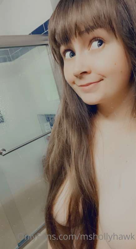 5 mins of shower play and you get to see it all 😋 sucking my..