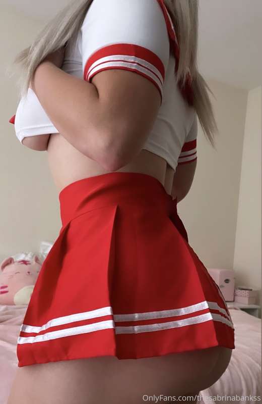 Schoolgirl tease coming out tonight 😘 I’ll be on to chat wit.. 3