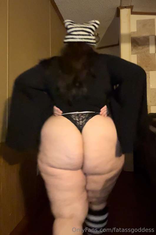 Fatassgoddess - Onlyfans - 09 Oct, 2024