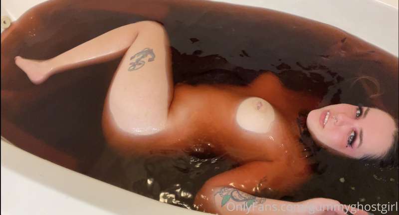 Vampire bath time! ⚰️🦇❤️ 1