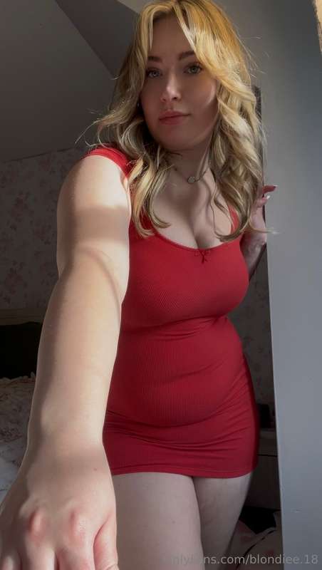 Blondiee.18 - Onlyfans - 09 Apr, 2025 3