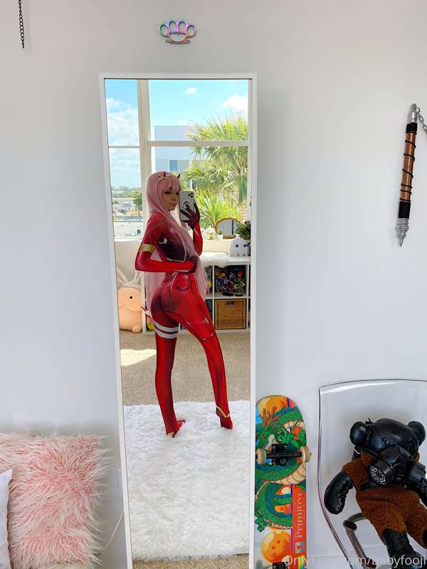 Zero Two set pt. 3 🌸☁️🖤💗🍭🌩 34