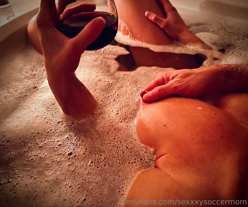 Who do you think took a bath with me last night? Hubby or Bu..
