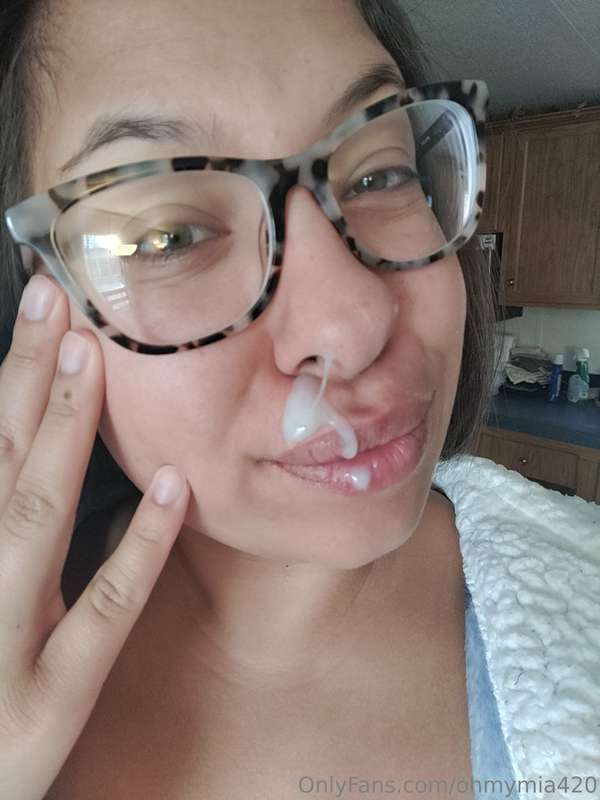 Yes u can cum on my face if u ask nicely 💦😇🤗
