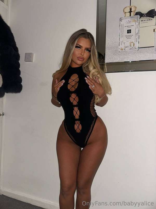 Have you see her yet? 👀 this freshly 18 year old just made h..