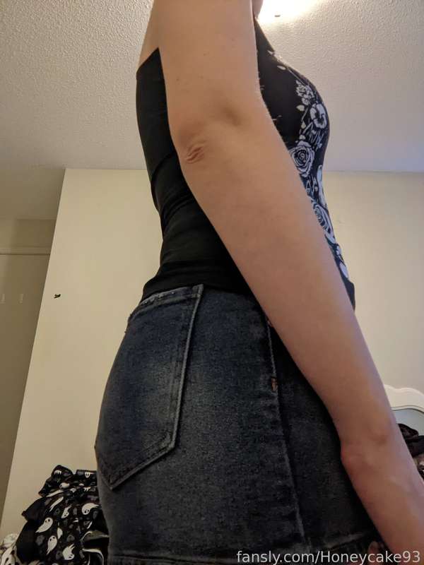 Honeycake93 - Fansly - 17 Jan, 2022 10