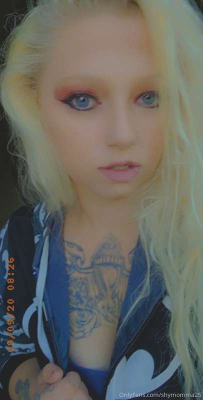 Look at those eyes