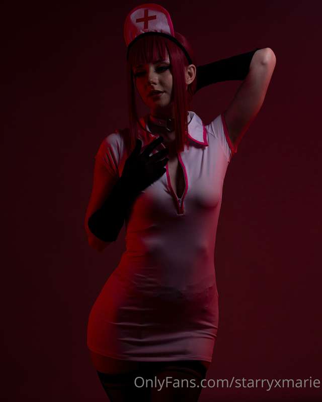 Nurse Makima is here to do your bloodwork ♡ 4