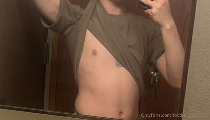 Soldiers all to happy to show off! 6