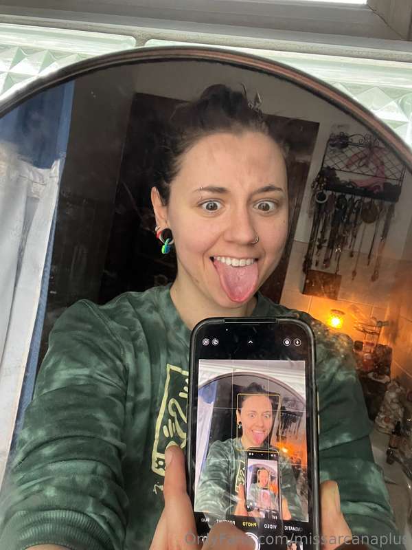 How do you guys feel about just random me-being-me pics?? Th.. 2