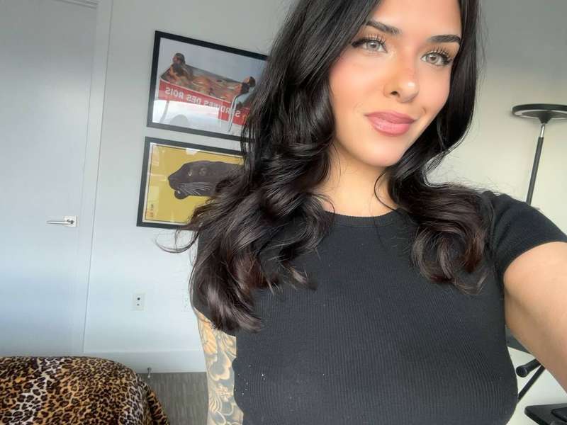 i doubt yall are as excited for vday as i am 🤭 2