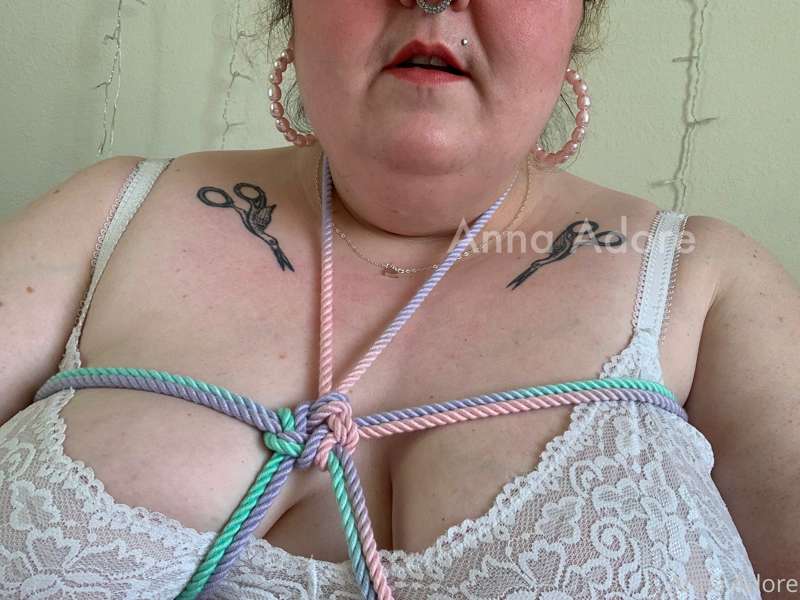 A little preview of a small set I uploaded to my paid today... 1
