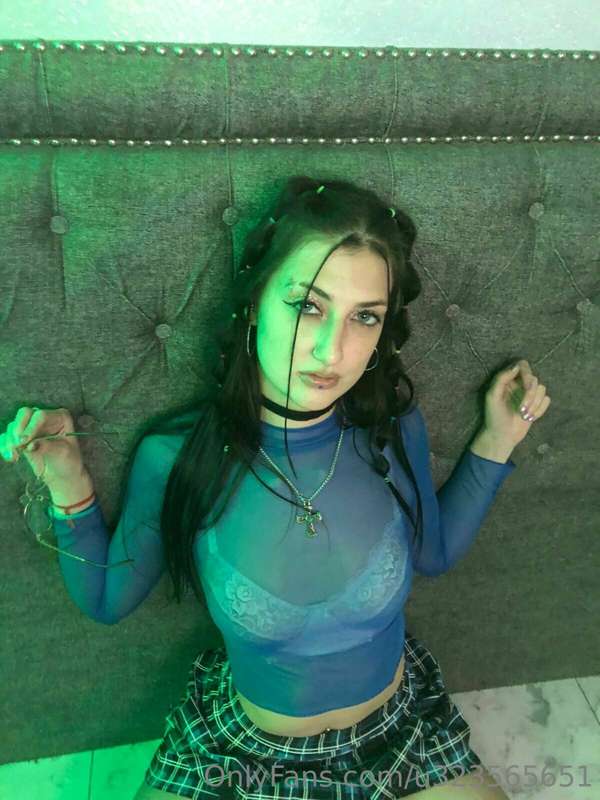 Goddesszaina - Onlyfans - 17 Apr, 2023