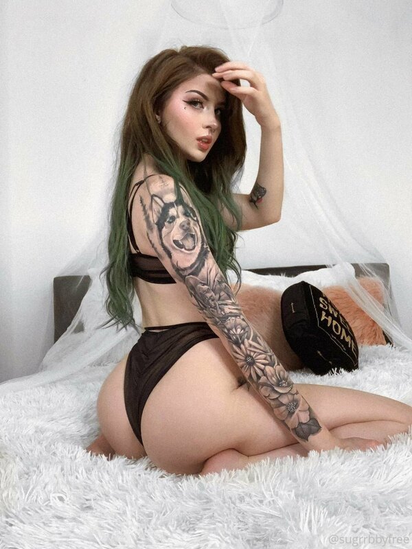 You horny babe? ? my girl gave me a ?FREE? trial link to her.. 4