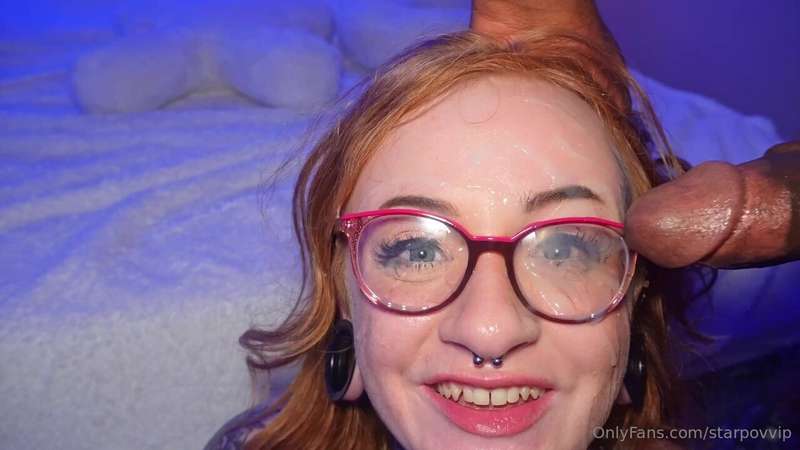 AzuraAlii Is one Filthy sluts, she begs for me to cum on her.. 1