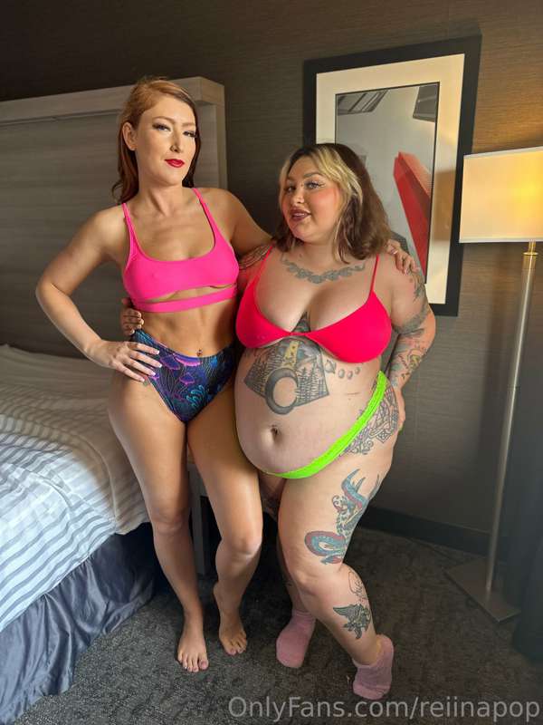 @empress-of-the-north and I bringing you some sexy size comp.. 4