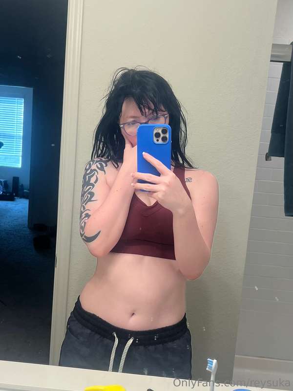 Guess what I’m not wearing under these pants 😋