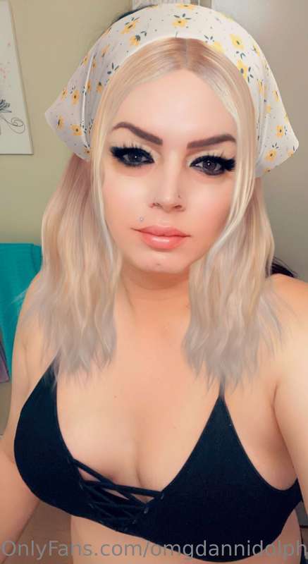 Ugh these tits need you. 🧡🧡 5