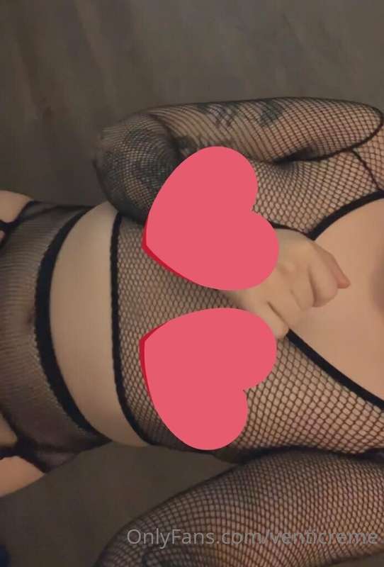 boobies n fishnets