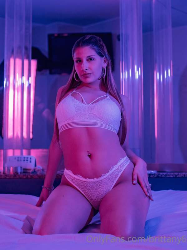 I want to kiss you all night daddy 🥵💋