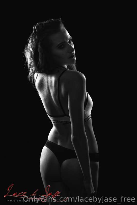 Free Set. 21 Images. 6