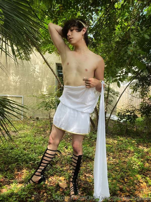 Your Roman-subjugated servant has arrived ~ “What are your o.. 4