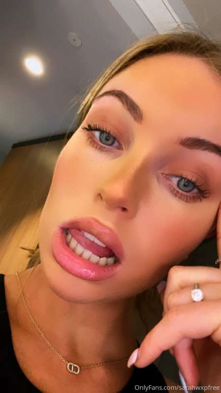 Im an egg but i want your dick between my lips