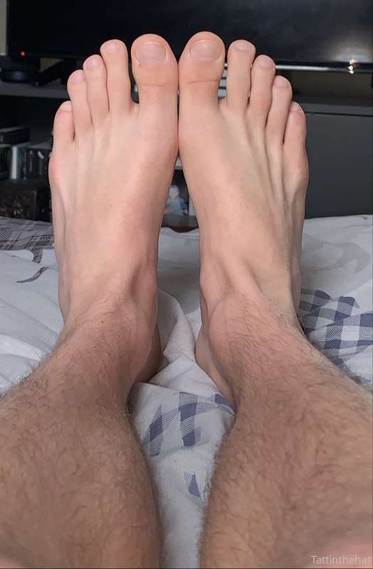 Some closeups 🧐 got a little cut on my big toe sorry 🌝