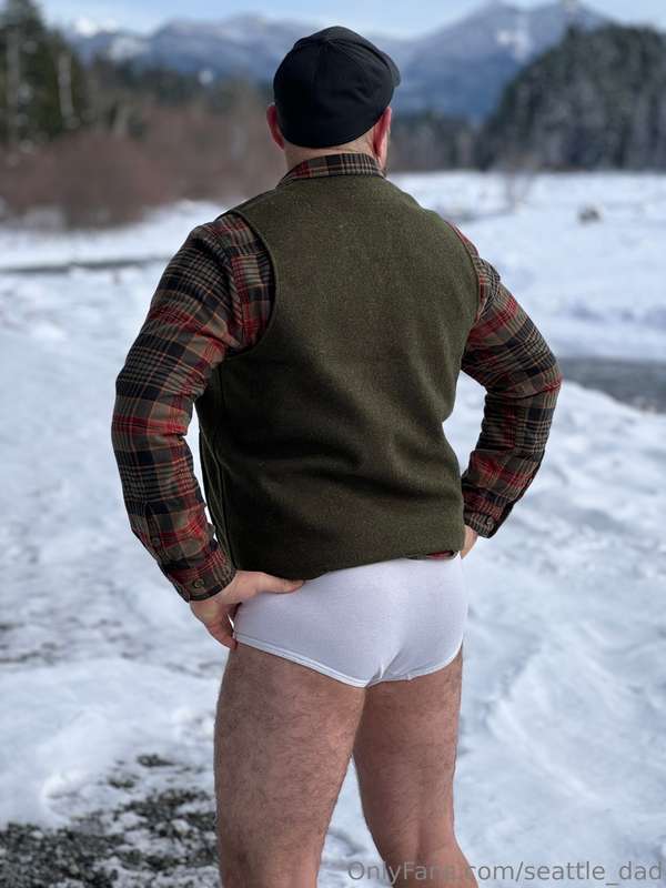 Took a trip out to the mountains last week.  Had a little fu.. 2