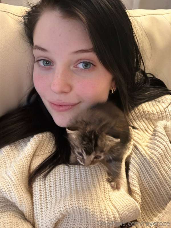 Me and my pussy 🐈‍⬛😆🥰 2