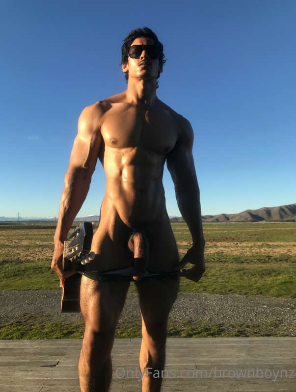 Brownboynz - Onlyfans - 07 Jun, 2022