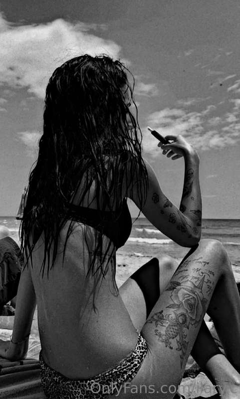 Can i live in my bikini? ♥️