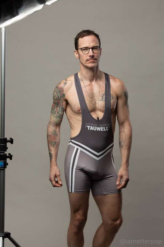 Got a new singlet. What do you think? First three pics by @j..