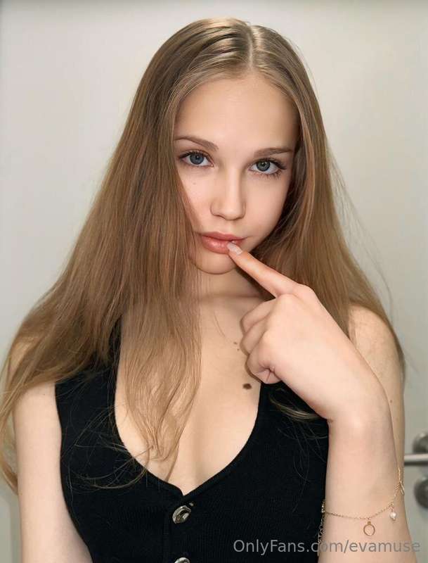 ❤️FREE SUBSCRIPTION❤️ Write to her 👉@mini_kriss she is onlin.. 1
