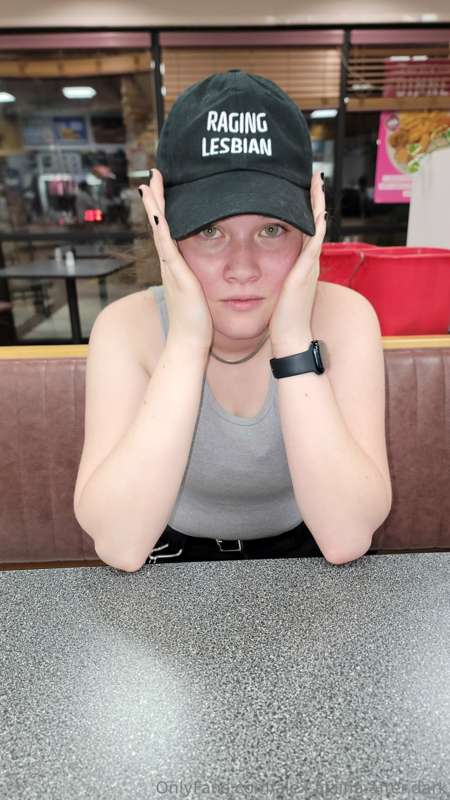 Just in case you didn't realize...what her hat said :D