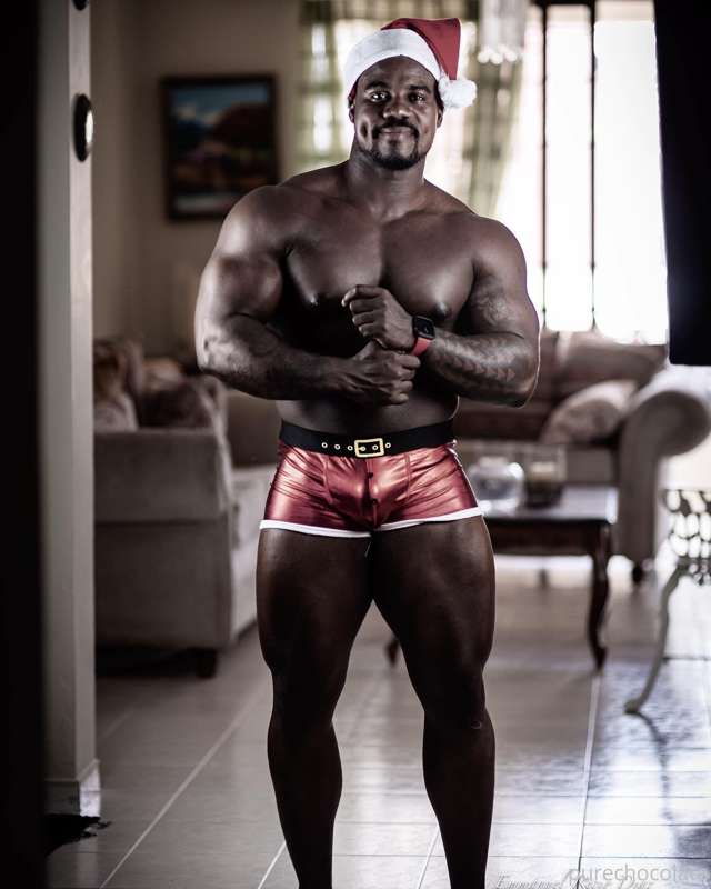 https://onlyfans.com/purechocolate