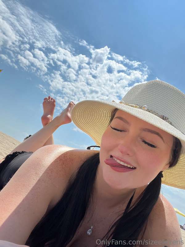 Need some cream for my back☀️⛱️ swipe to see how damn dirty .. 21