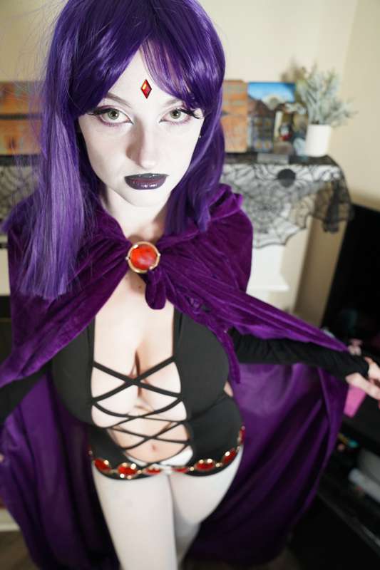 New Sneak Peak of my new Raven set 1